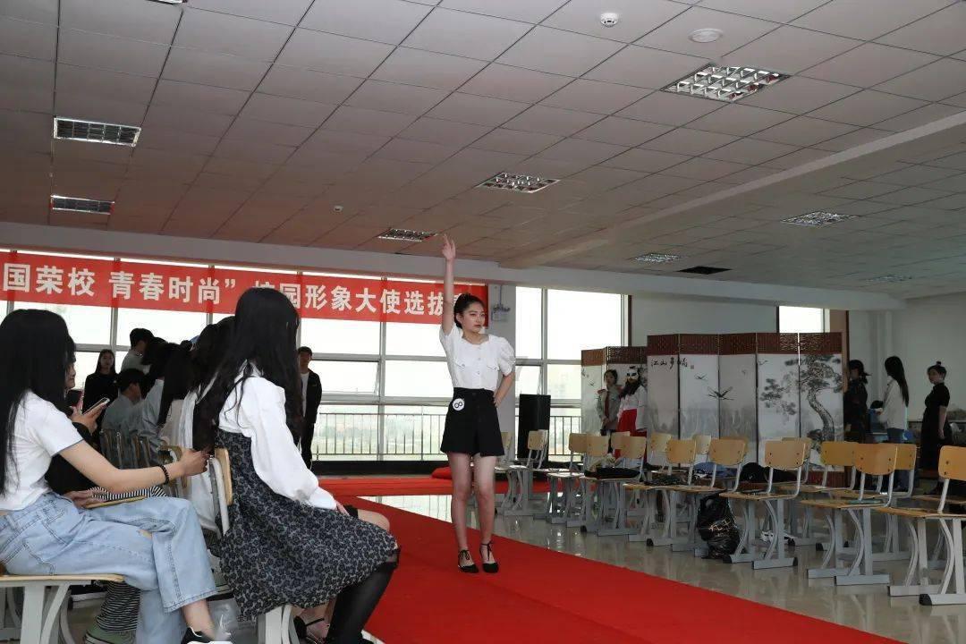 大哥花4万买两只“龙头”，来鉴定时专家评价：天打雷劈啊